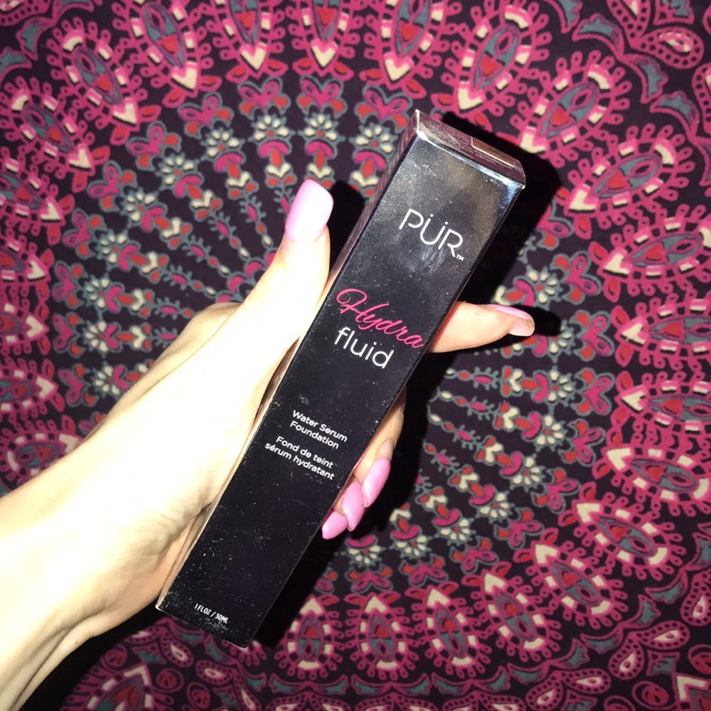 PÜR HYDRAFLUID WATER SERUM FOUNDATION
